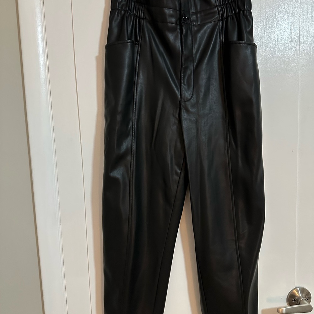 Madewell Black Faux Leather Paper Bag Waist Pants, Women’s Size 10